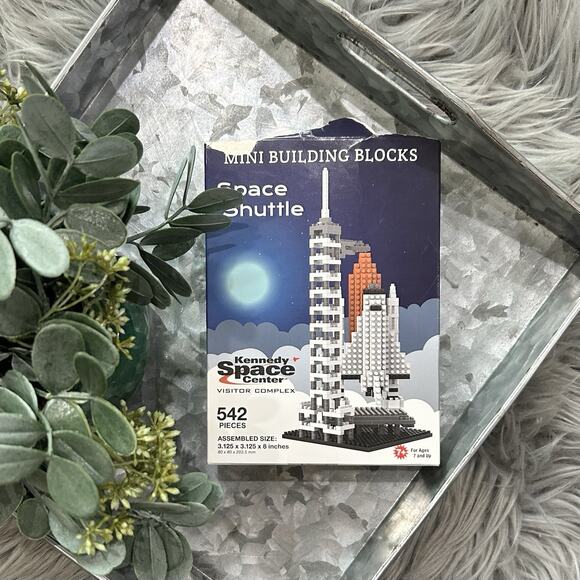 KSC‎ Kennedy Space Center Space Shuttle Mini-Sized Building Blocks (parts**) - Picture 1 of 4